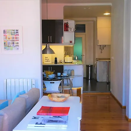 Sunny, And Comfy Ap. In Av. Da Liberdade Apartment Lissabon