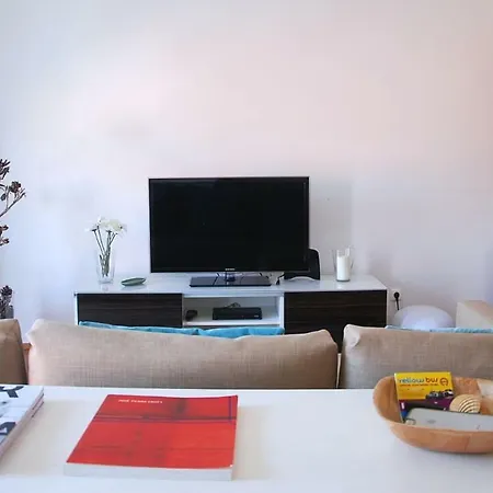 Sunny, And Comfy Ap. In Av. Da Liberdade * Лісабон