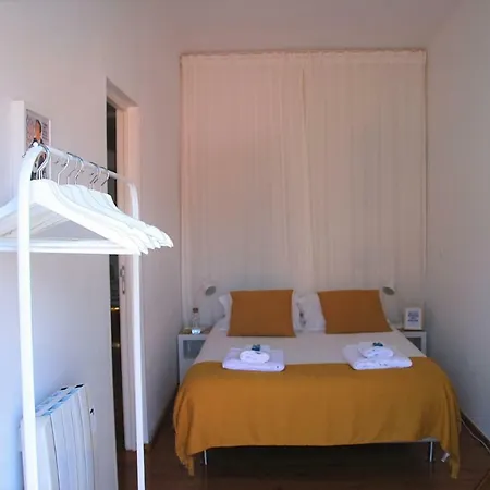 Sunny, And Comfy Ap. In Av. Da Liberdade *