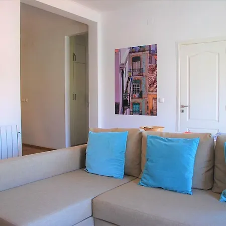 Διαμέρισμα Sunny, And Comfy Ap. In Av. Da Liberdade