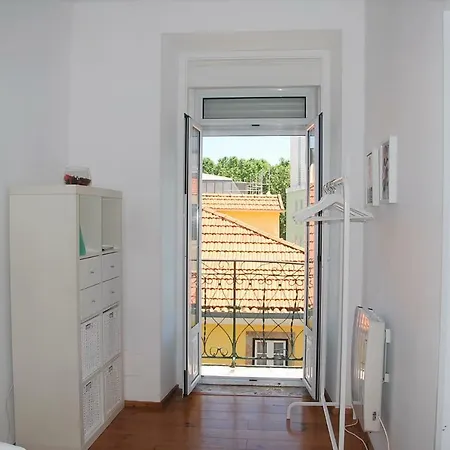 Διαμέρισμα Sunny, And Comfy Ap. In Av. Da Liberdade Lisboa
